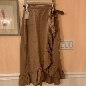 Aritzia linen midi skirt.